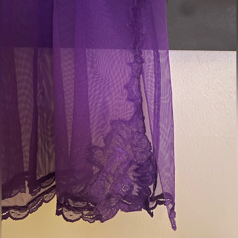 Victoria’s Secret - Picture 2 of 6